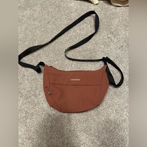 lululemon athletica Brown Crossbody Sling Bag with Black Strap
